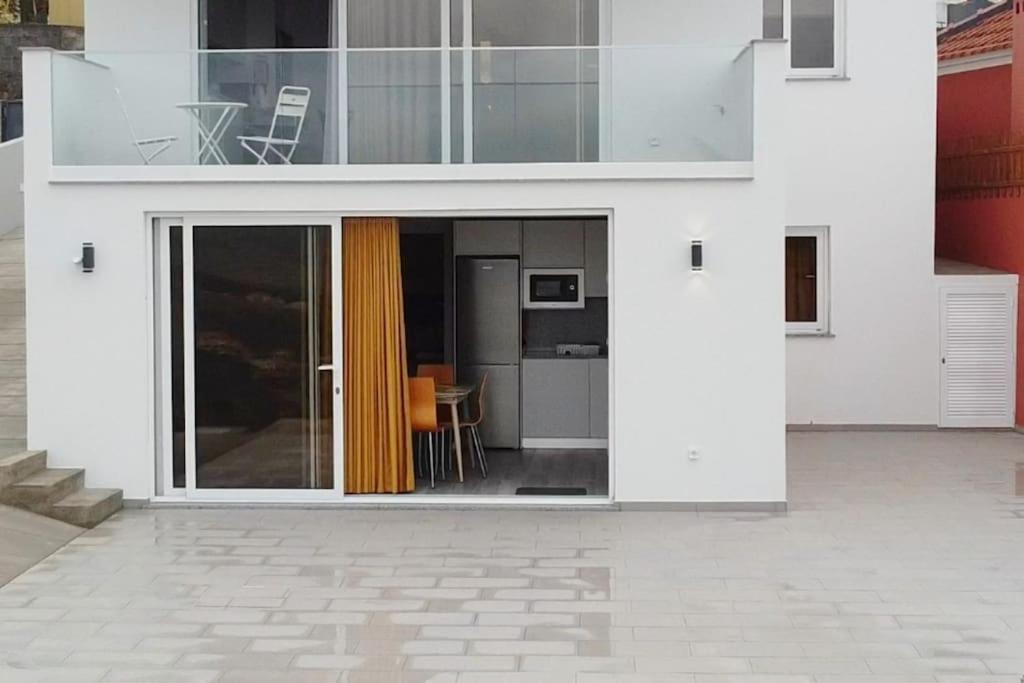 Brand New Private Modern Apartment With Patio And Sea View Calheta  Bagian luar foto